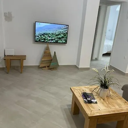 Апартаменты Anastasios' Artwork *