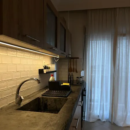 Apartamento Anastasios' Artwork *