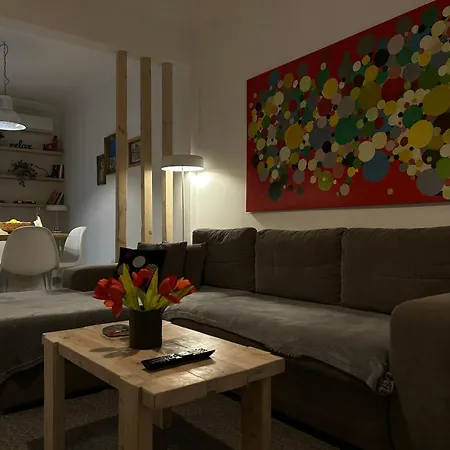 Appartement Anastasios' Artwork
