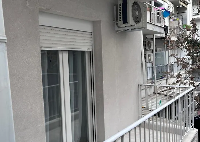 Apartamento Anastasios' Artwork *